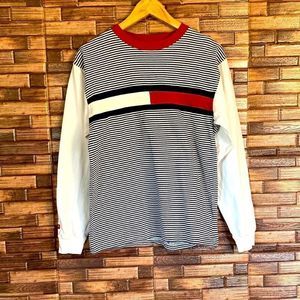90’s Vintage Tommy Hilfiger Boys Long Sleeve shirt